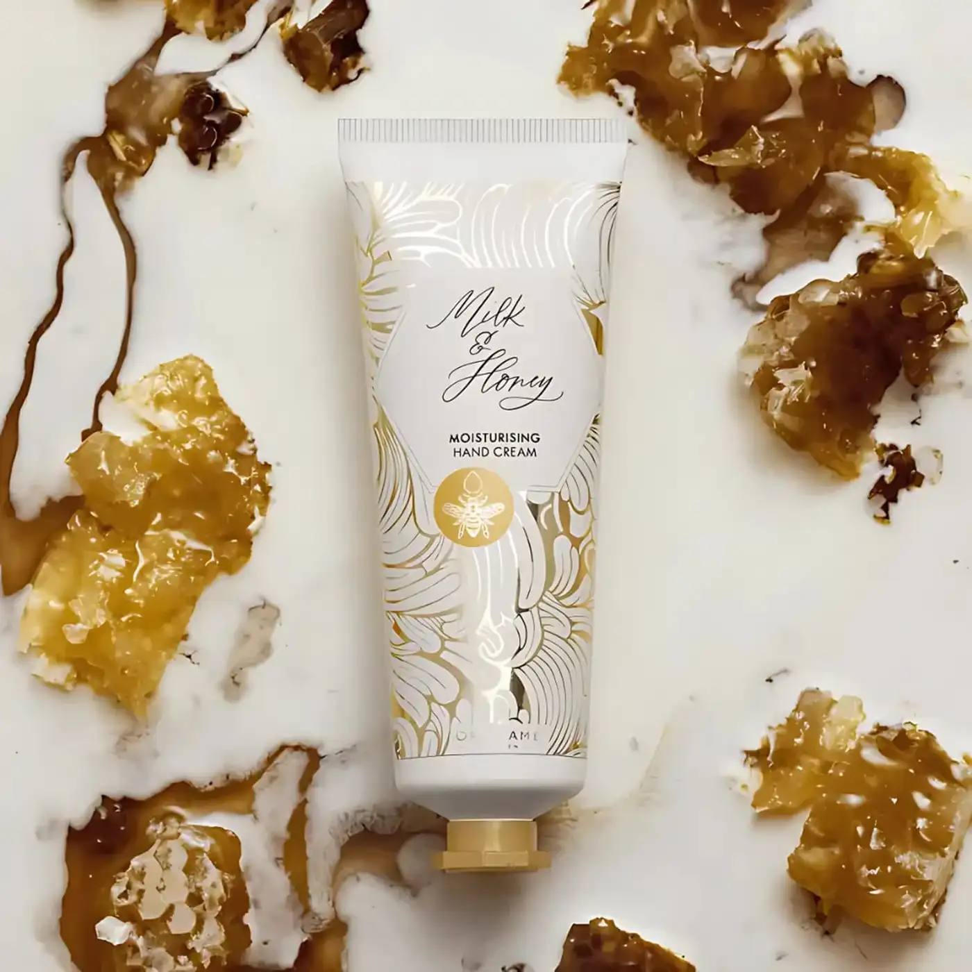 Роскошный ритуал ухода за руками с Milk & Honey Gold 1 Роскошный ритуал ухода за руками с Milk & Honey Gold
